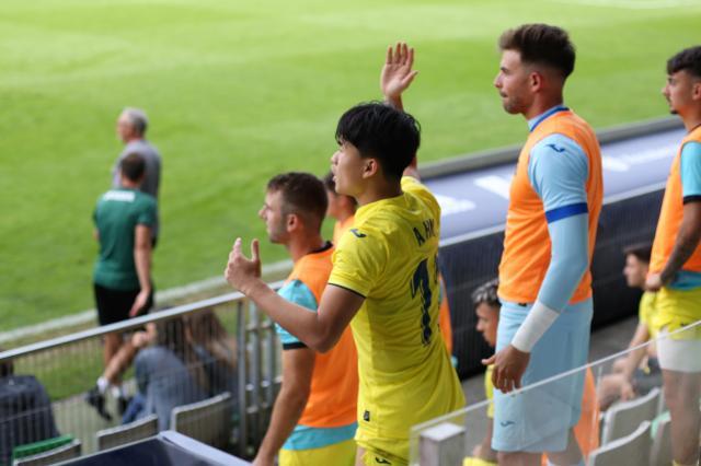 斗球直播-【观察】黄潜为何成功？钱不是核心，长远规划是关键