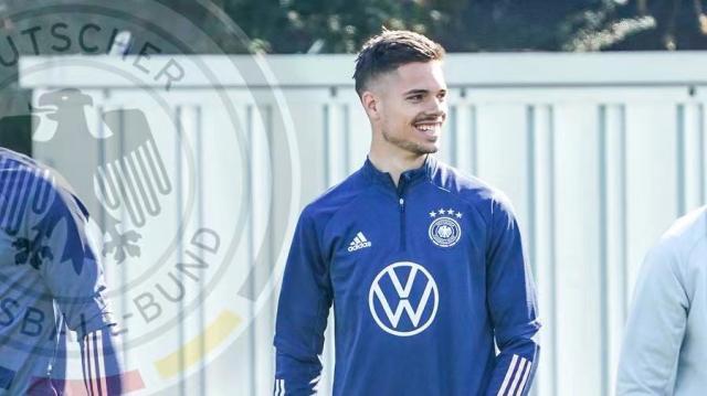 足球直播-更强壮的魏格尔回归德国队 终结5年等待直面挑战